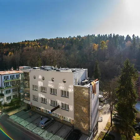 Apartament Przy Deptaku Krynica-Zdrój